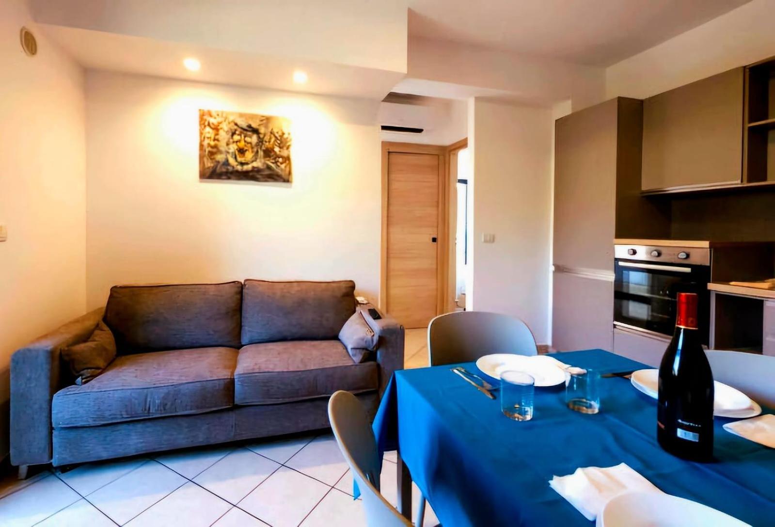 Magico Apartments - 450M Dalla Spiaggia Capo dʼOrlando Exterior foto